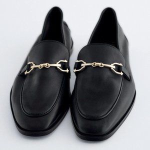 Flat leather loafers from ZARA